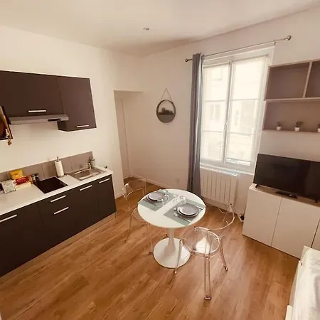 Le Studio Irresistible De - 247 Apartment